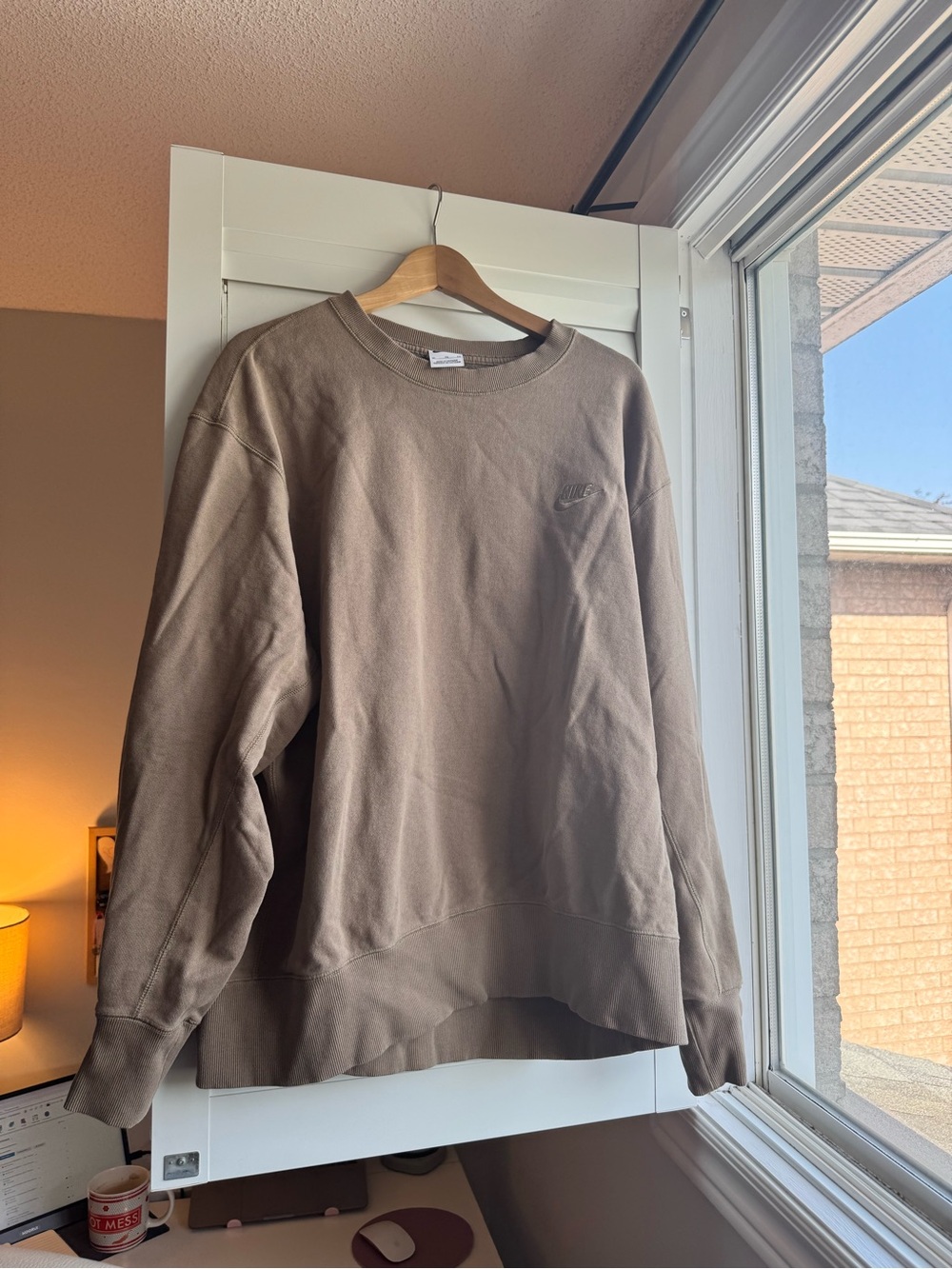 Nike Men's Brown Crewneck Sweatshirt
